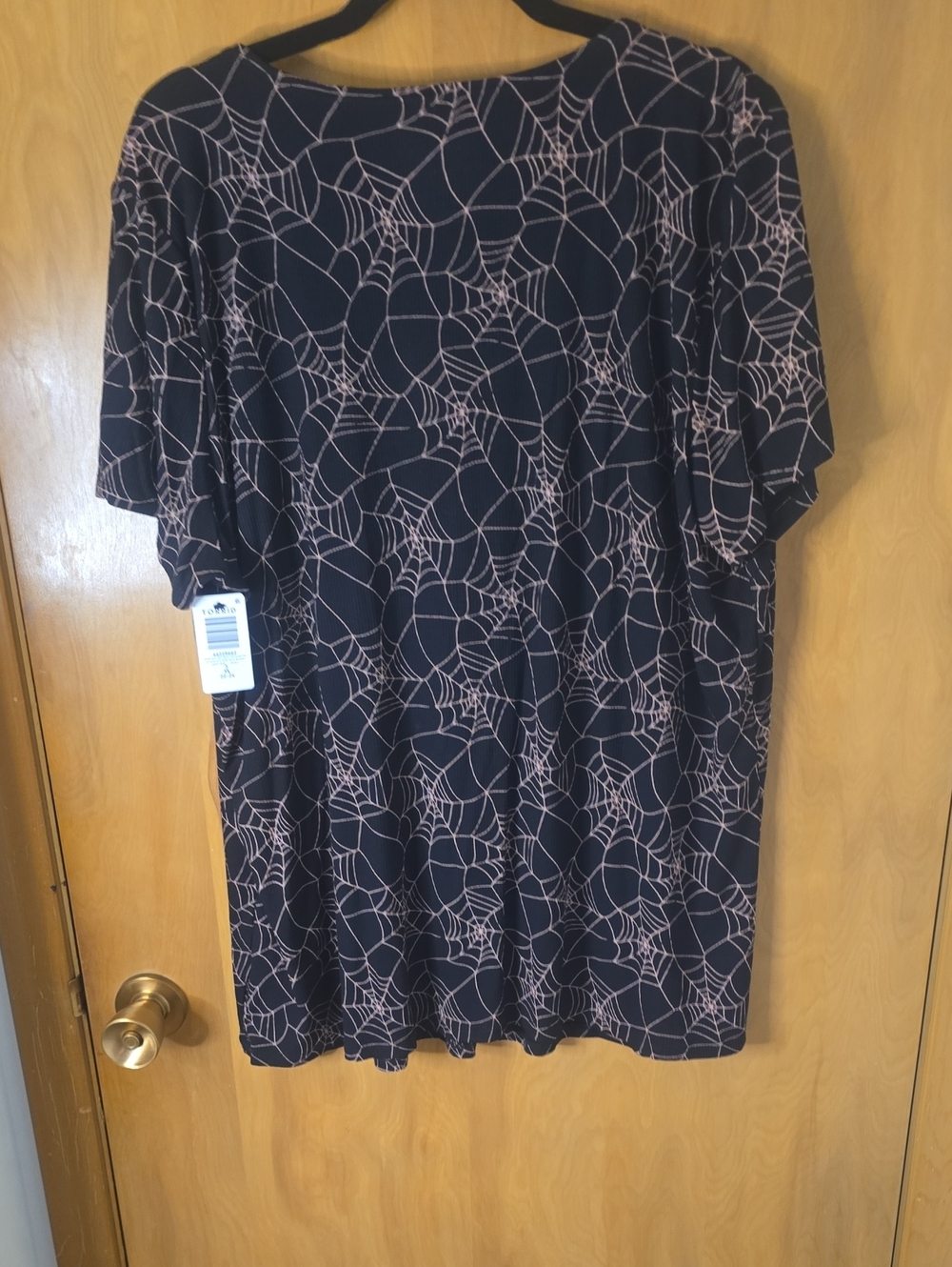 Spider Web Top - Picture 5 of 5